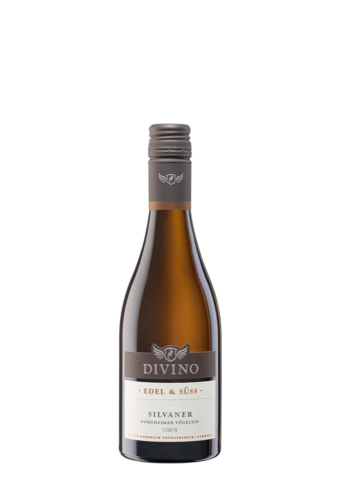 Weißweinflasche Edel & Süß Silvaner Nordheimer Vögelein von DIVINO auf weißem Hintergrund.